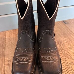 Justin Boots Big Girls  Brown Western Boots 7